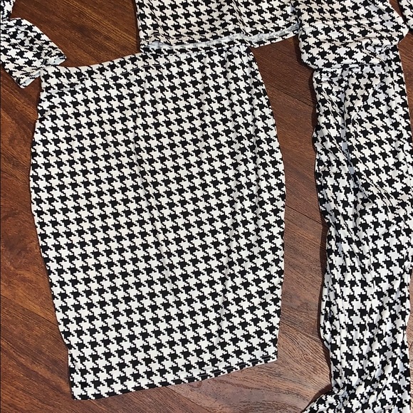 🔥 Brand New! Checkered 3 piece set - NWT - Picture 2 of 4